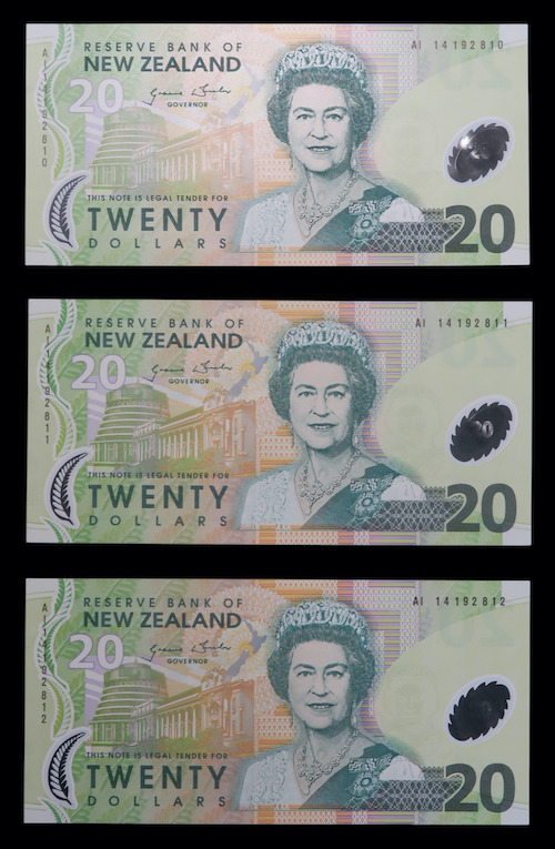 New Zealand 2014 twenty dollar notes