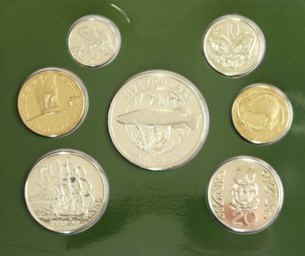 Giant Kokopu Unc Set 2003