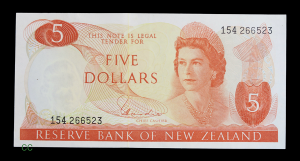 New zealand 5 dollars 1977 to 1981