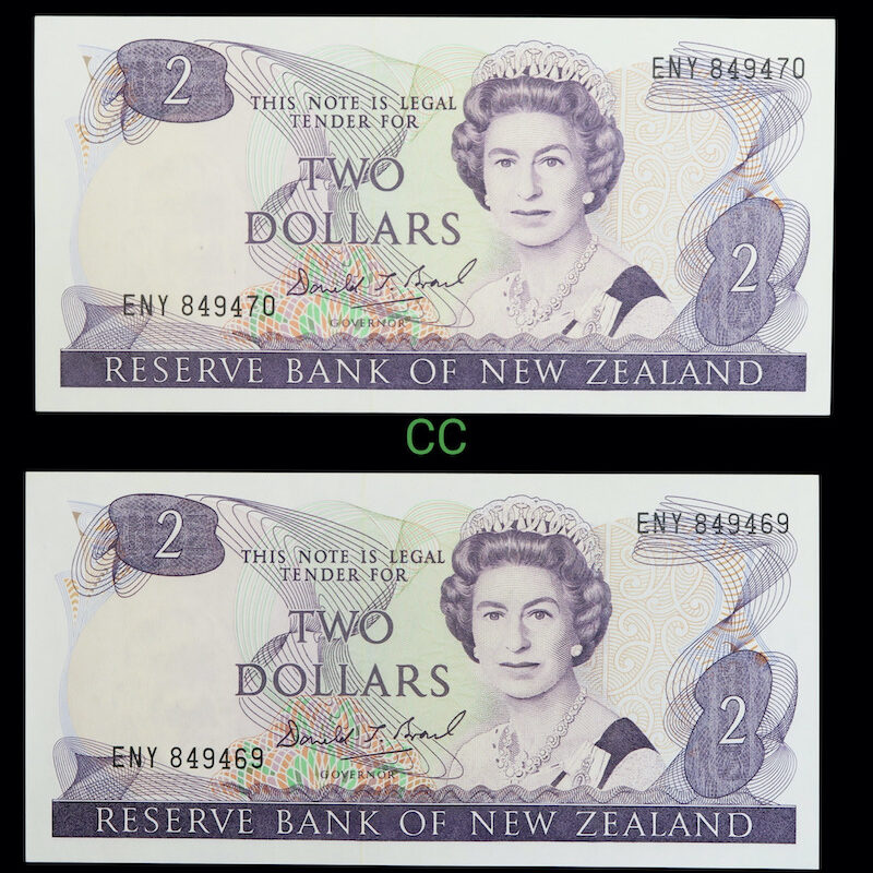 New zealand 2 dollar note pair