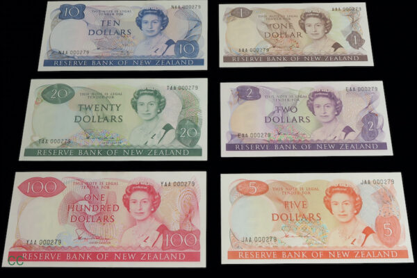 New zealand 1981 note set