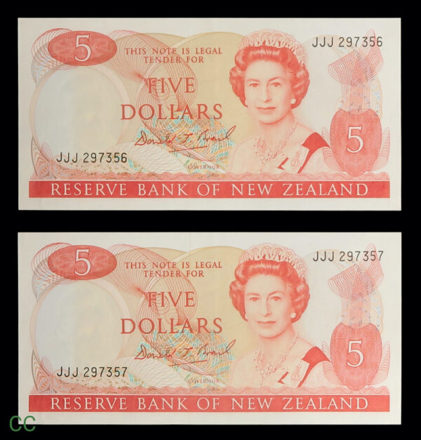 New zealand 5 dollars note pair