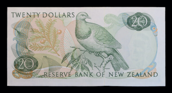 New zealand 20 dollars banknotes hardie signature