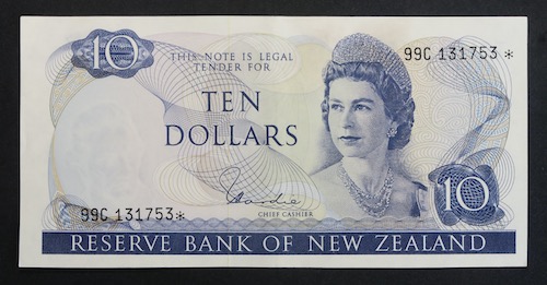 Queen elizabeth new zealand banknotes