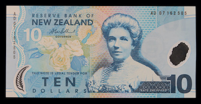 New zealand polymer ten dollar bank notes