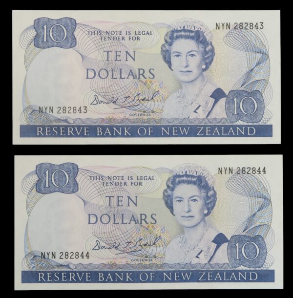 New zealand 10 dollar note pair 1989