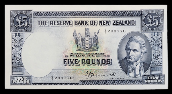 Quality five pound note nz