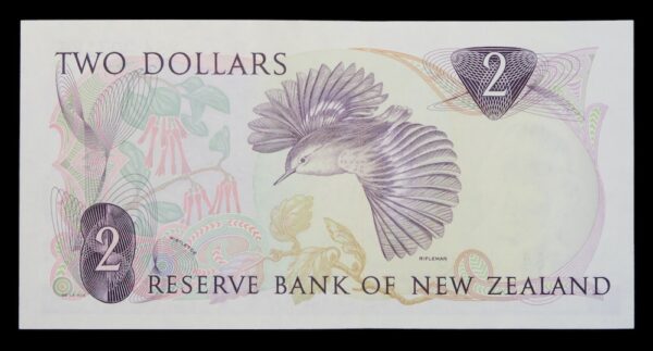 New zealand two dollars last prefix banknote