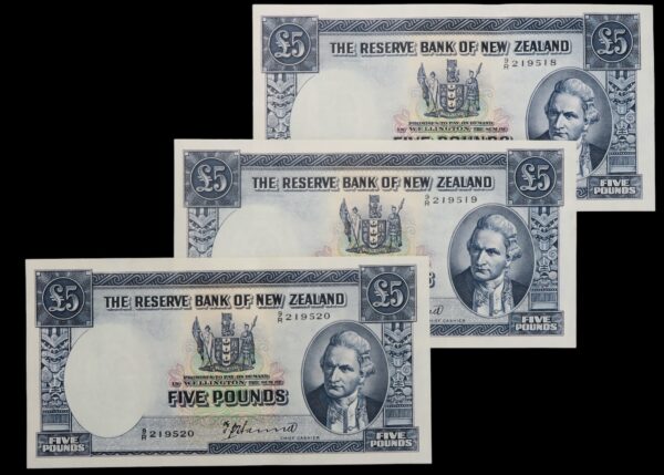 Consecutive numbered five pound notes from New Zealand