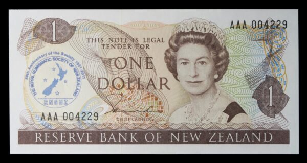 New zealand numismatic society over print note
