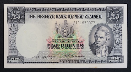 New zealand fleming signature 5 pounds 1967