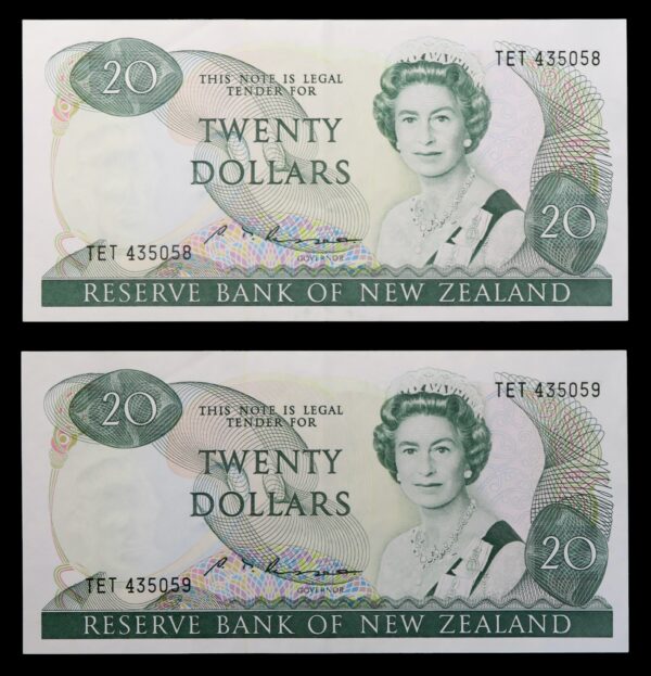 Queen elizabeth banknote pairs New Zealand