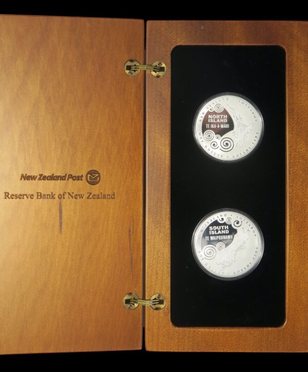 Aotearoa silver north and south island dollars