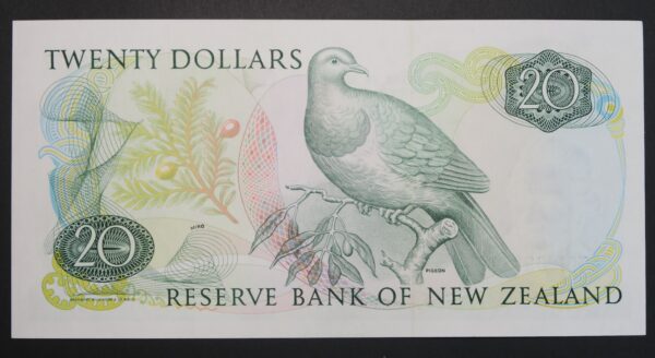 New zealand native pigeon 20 dollar banknote
