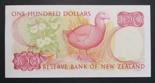 Commonwealth queen elizabeth one hundred dollar banknotes