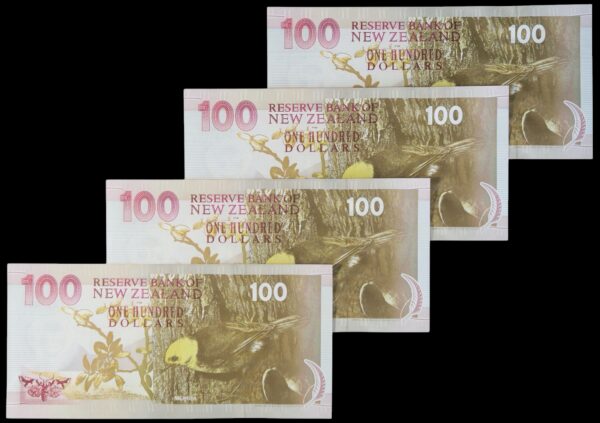 New zealand high grade higher denomination banknotes