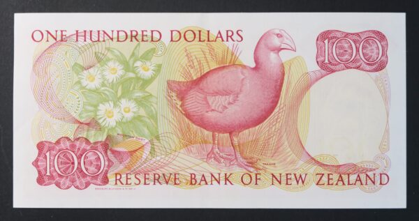 New zealand banknotes red 100 dollars