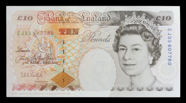 Queen elizabeth ten pound banknote kentfield signature