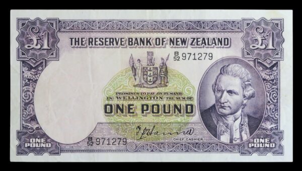 New zealand one pound 1952