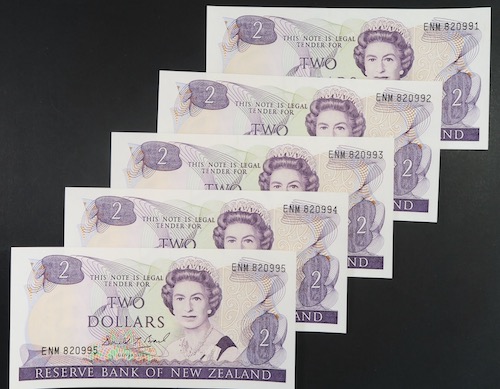 New zealand decimal banknotes