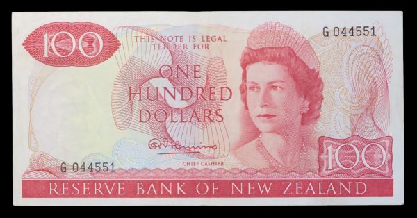 New zealand 100 dollars 1967 to 1969