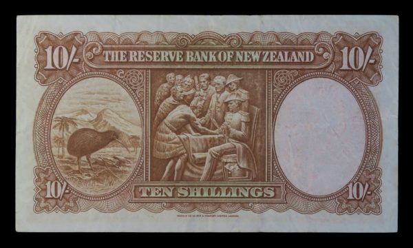 New zealand sterling banknotes