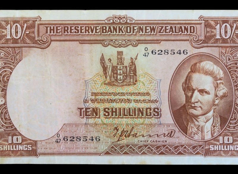 New zealand sterling paper banknotes