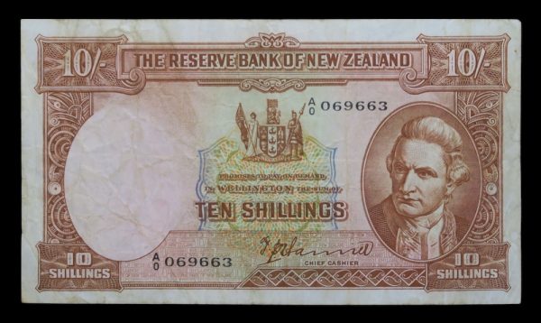 New zealand 10 shillings 1955