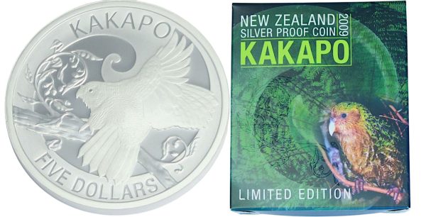 Kakapo native parrot coin from New Zealand