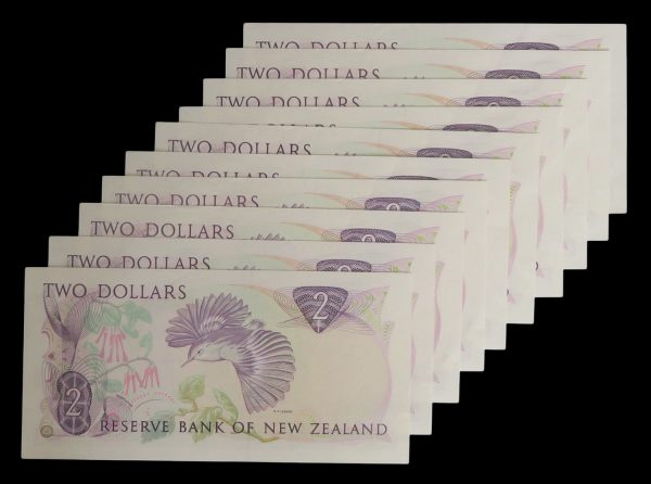 Queen elizabeth consecutive numbered two dollar notes 1991