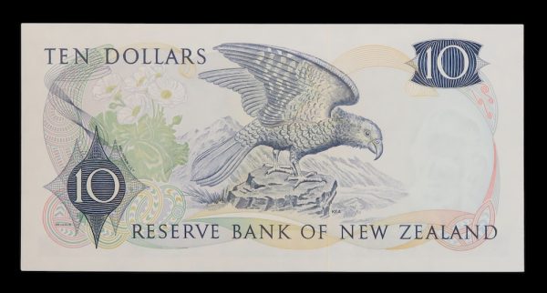 New zealand ten dollars replacement note