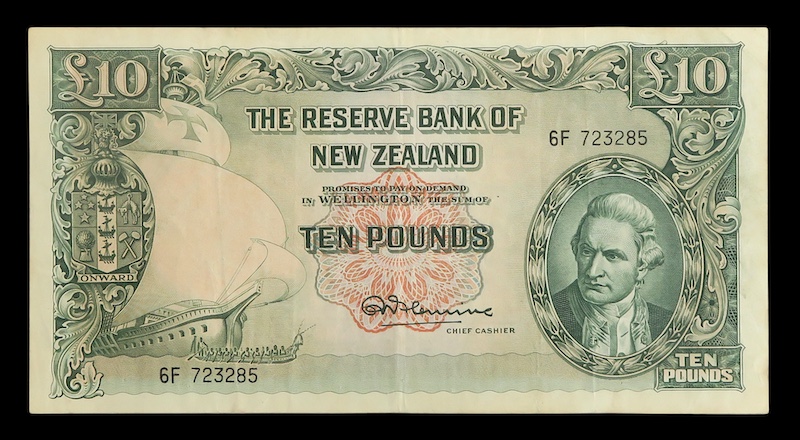 New zealand ten pounds first signature 6f